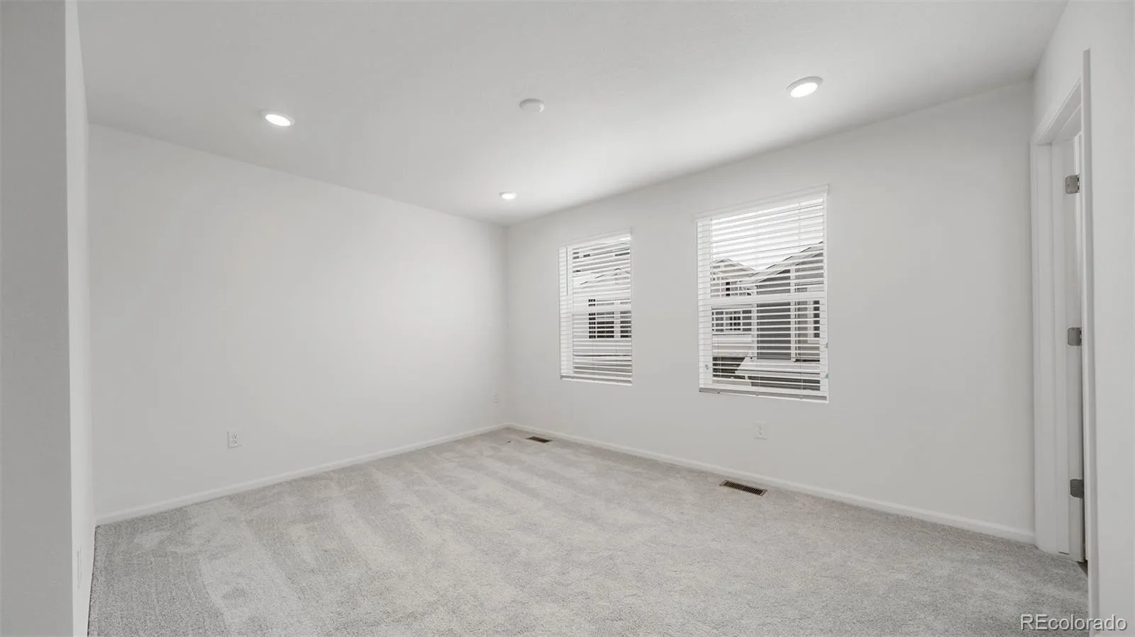 12562 E 100th Avenue Commerce City CO 80022 | MLS #REC6239321 07022026150455 1600 14