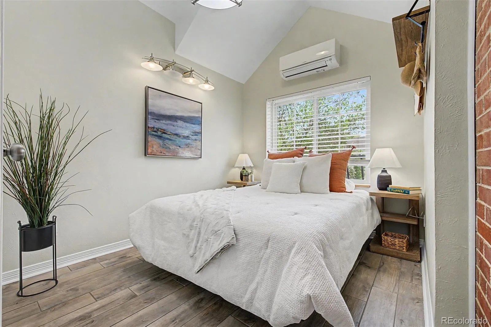 04172026205838 1600 22