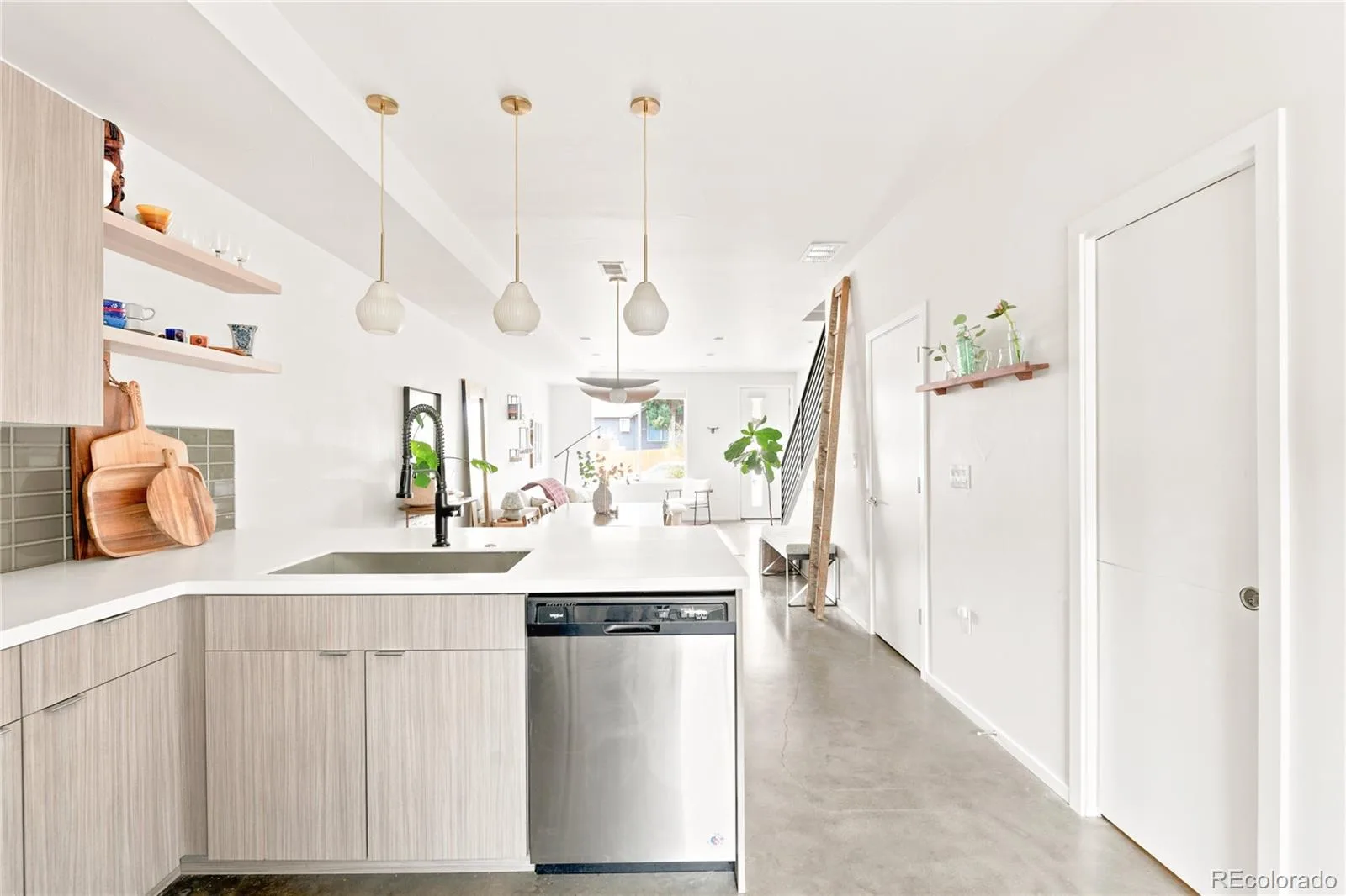 3180 E 33rd Avenue Denver CO 80205 | MLS #REC6241552 08212026214502 1600 10