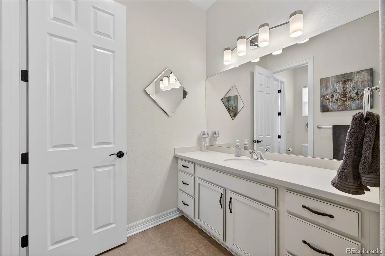 27560 E Lakeview Drive Aurora CO 80016 MLS #REC6241602 04172026171550 1600 14
