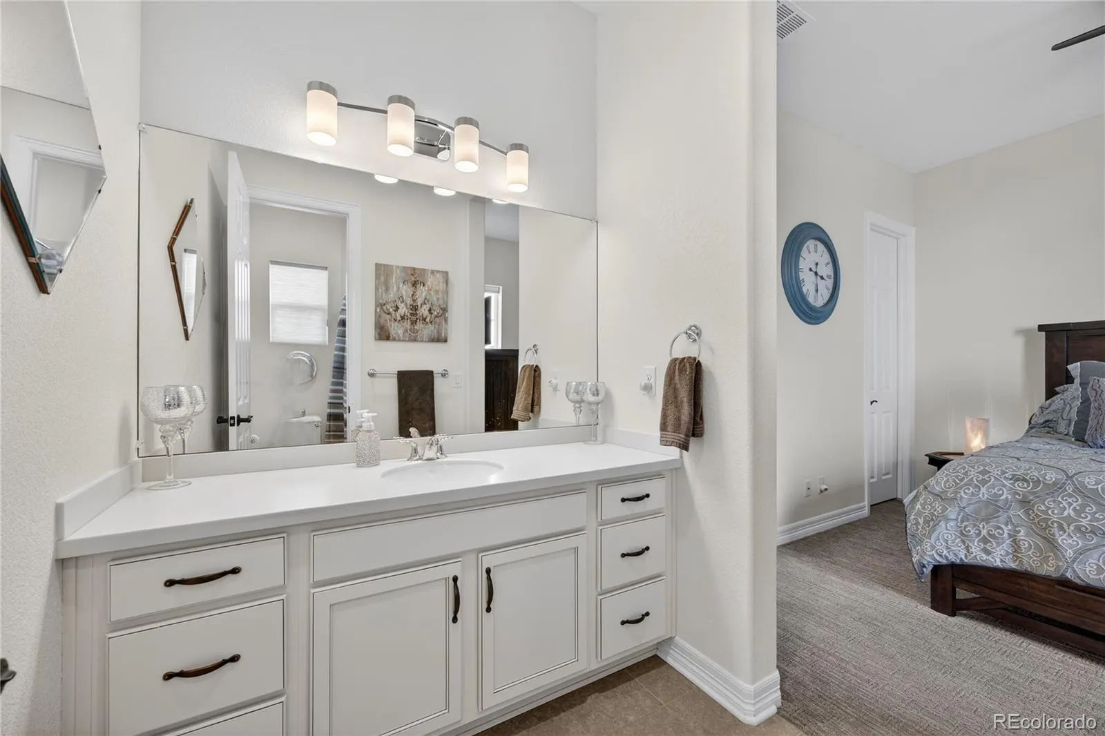 27560 E Lakeview Drive Aurora CO 80016 MLS #REC6241602 04172026171550 1600 18