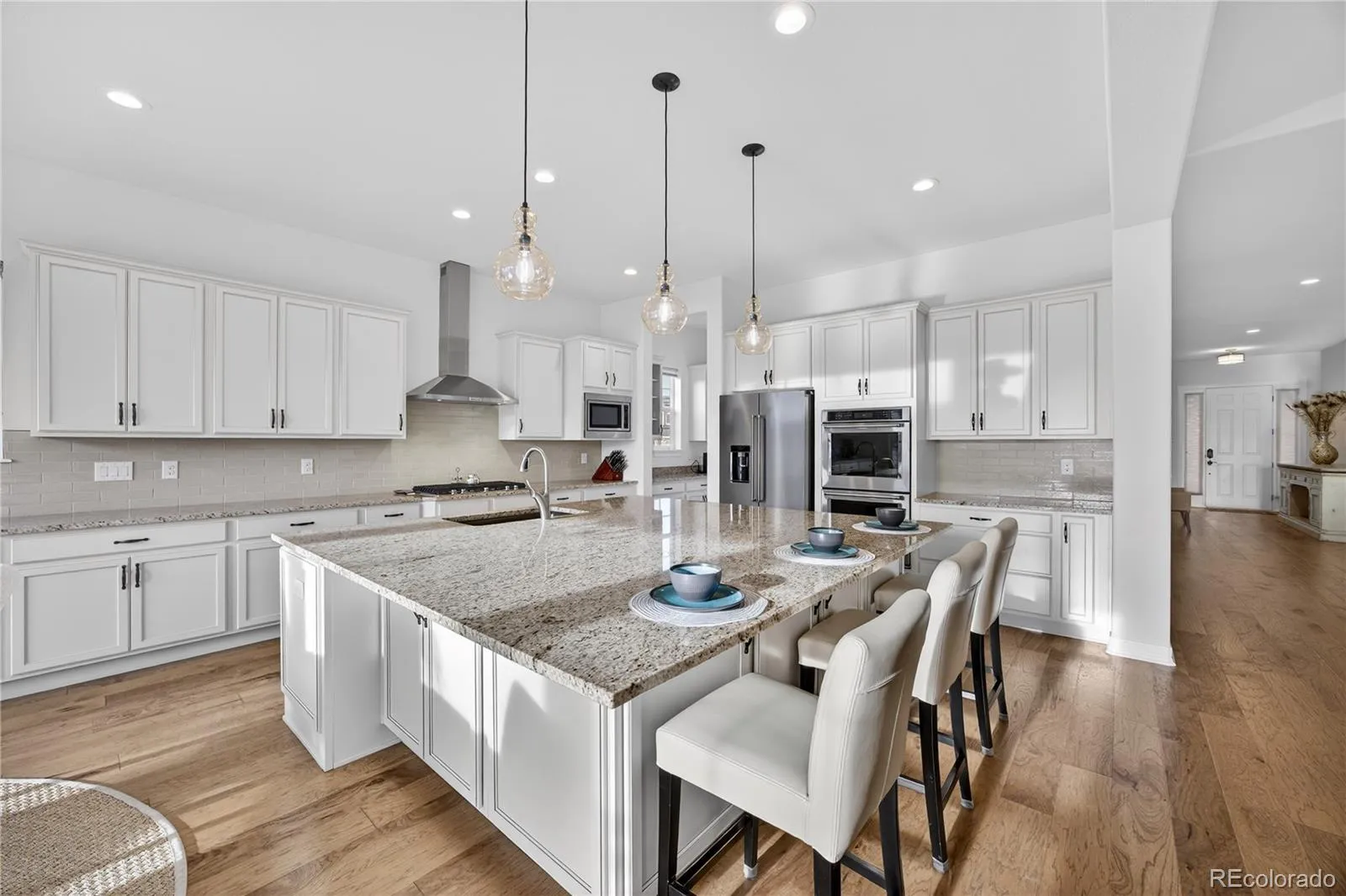 27560 E Lakeview Drive Aurora CO 80016 MLS #REC6241602 04172026171550 1600 3