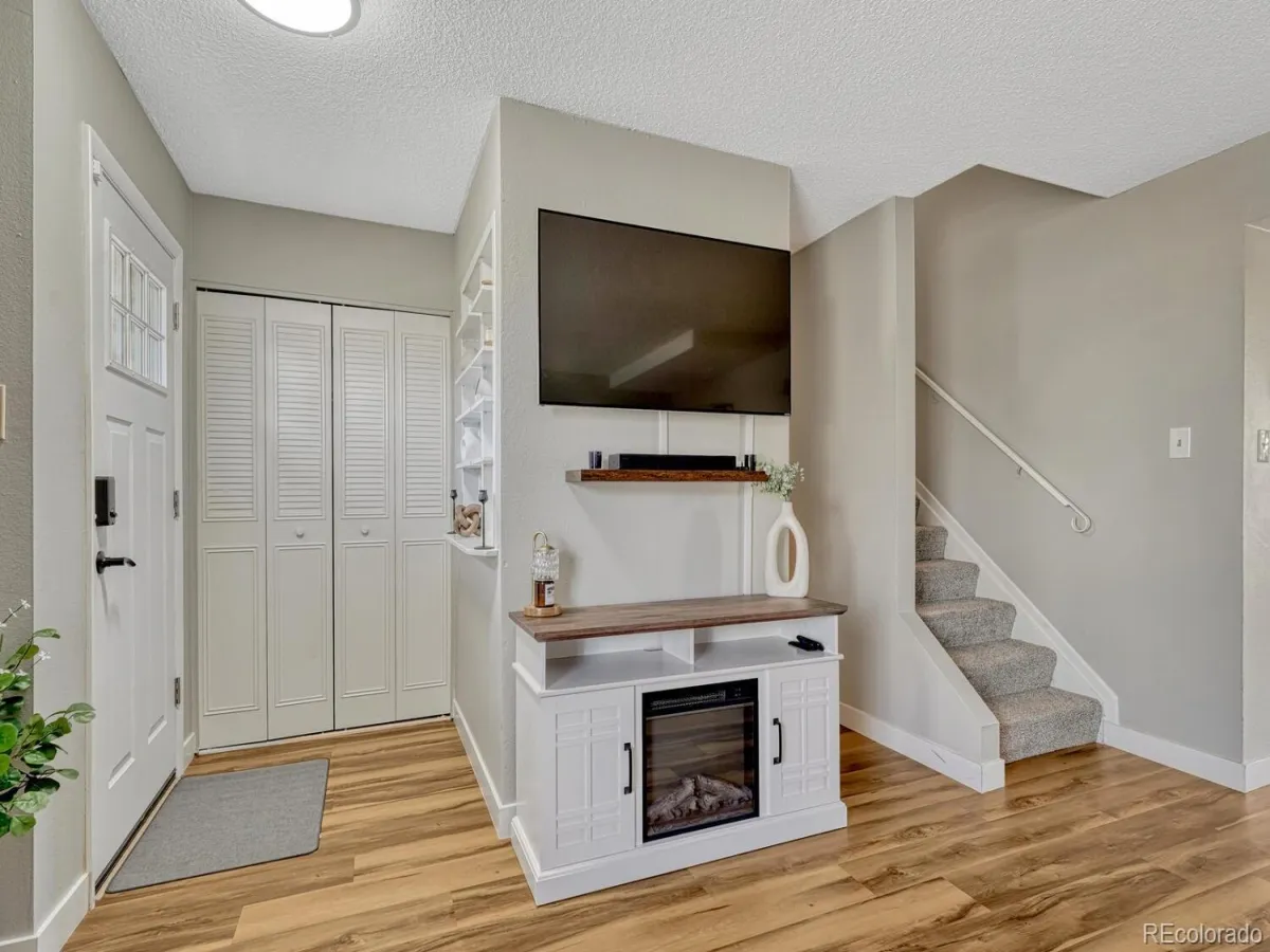 9004 E Mansfield Avenue Denver CO 80237 MLS #REC6242012 04252026165008 1200 14