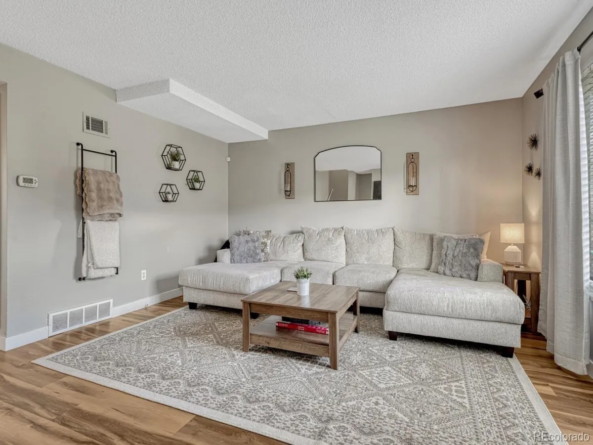 9004 E Mansfield Avenue Denver CO 80237 MLS #REC6242012 04252026165008 1200 16