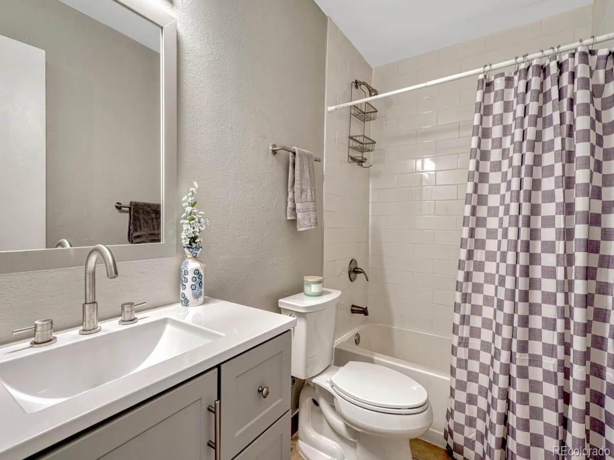 9004 E Mansfield Avenue Denver CO 80237 MLS #REC6242012 04252026165008 1200 27