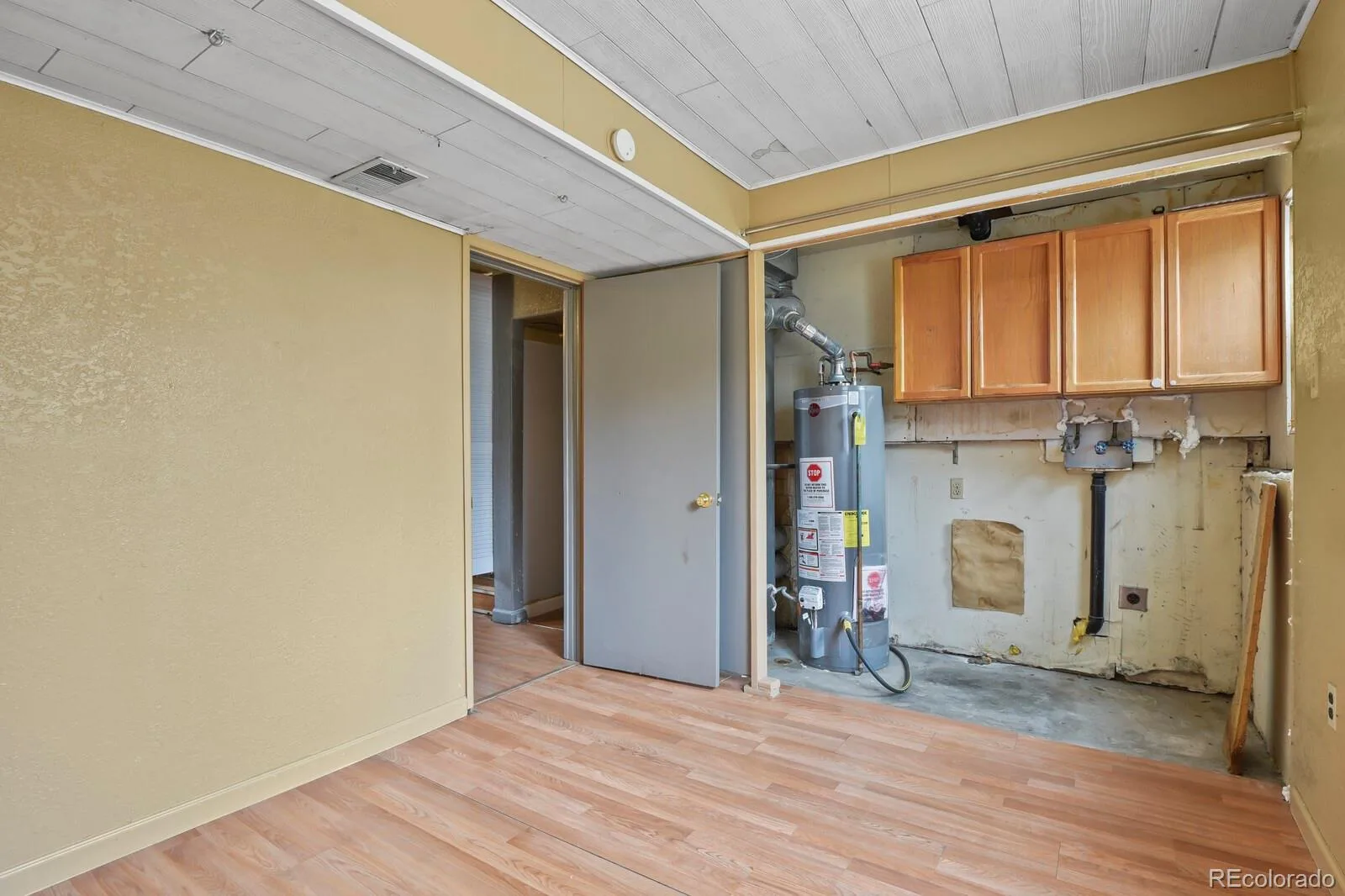 15977 E 17th Place Aurora CO 80011 | MLS #REC6243335 08262026180524 1600 15