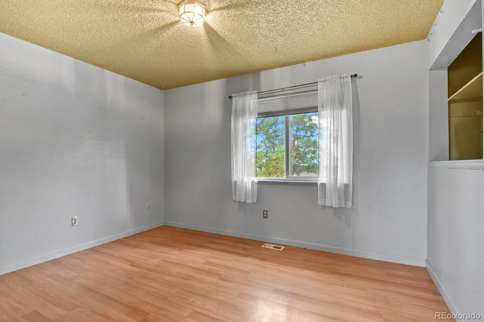 15977 E 17th Place Aurora CO 80011 | MLS #REC6243335 08262026180524 1600 9