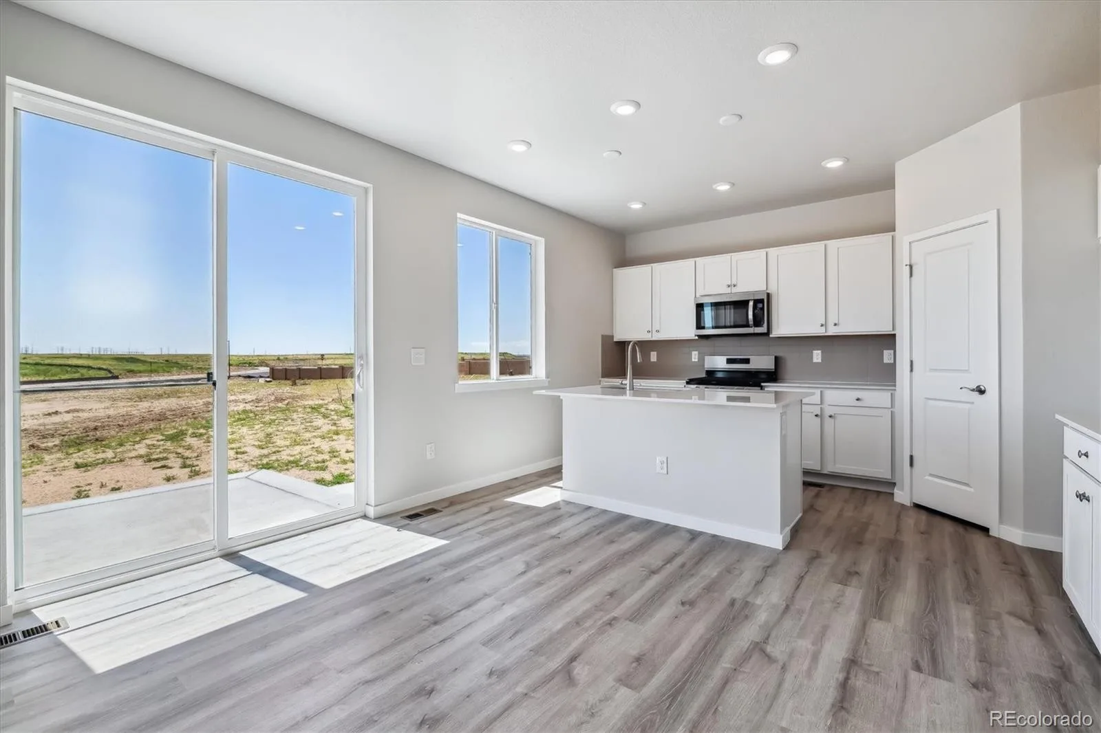 20255 E 58th Place Aurora CO 80019 | MLS #REC6243688 10152026001917 1600 12