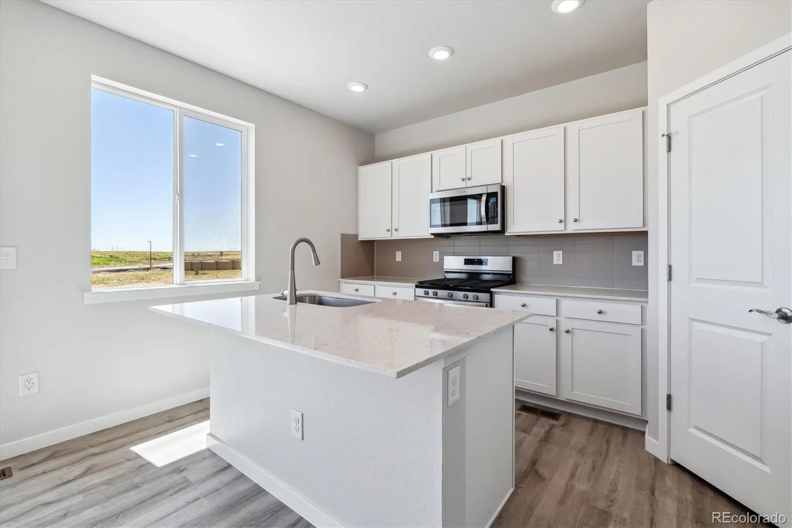 20255 E 58th Place Aurora CO 80019 | MLS #REC6243688 10152026001917 1600 13
