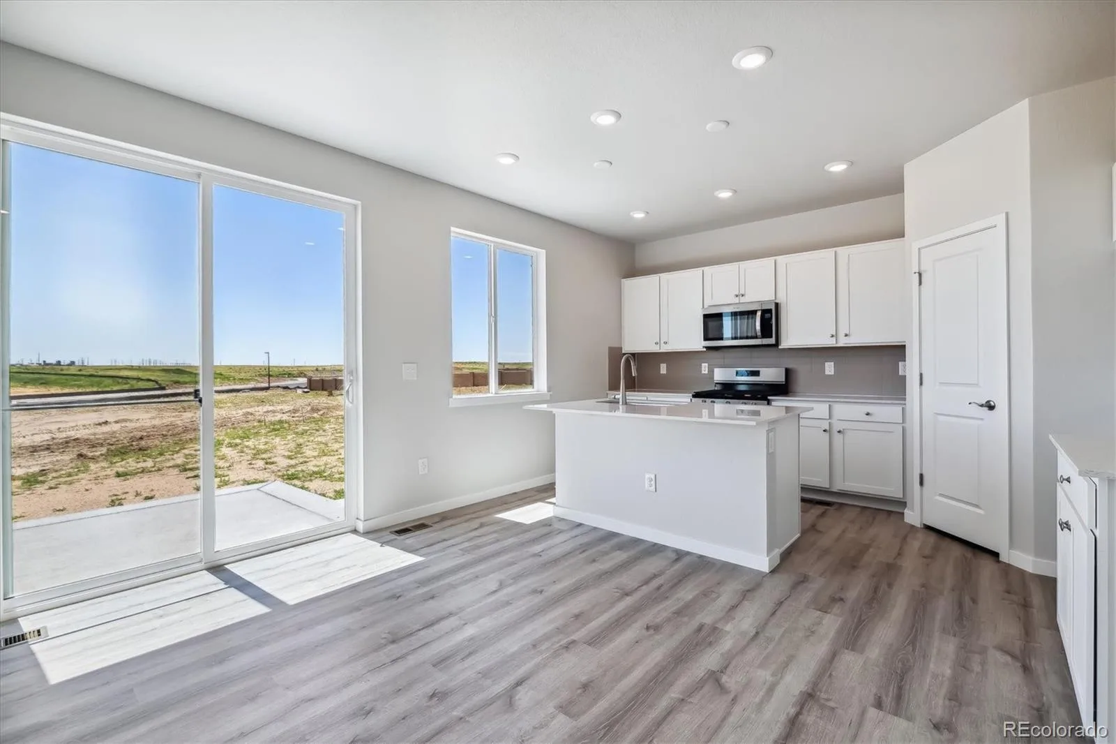 20255 E 58th Place Aurora CO 80019 | MLS #REC6243688 10152026001917 1600 15
