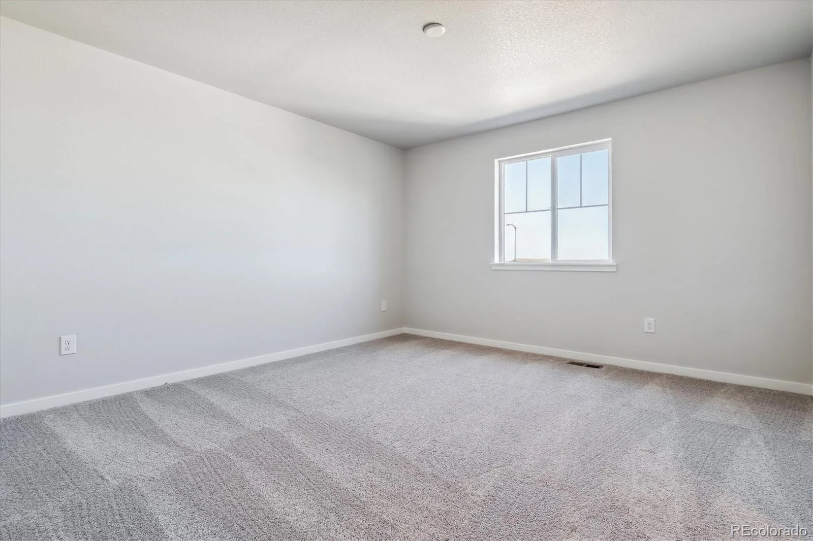 20255 E 58th Place Aurora CO 80019 | MLS #REC6243688 10152026001917 1600 19