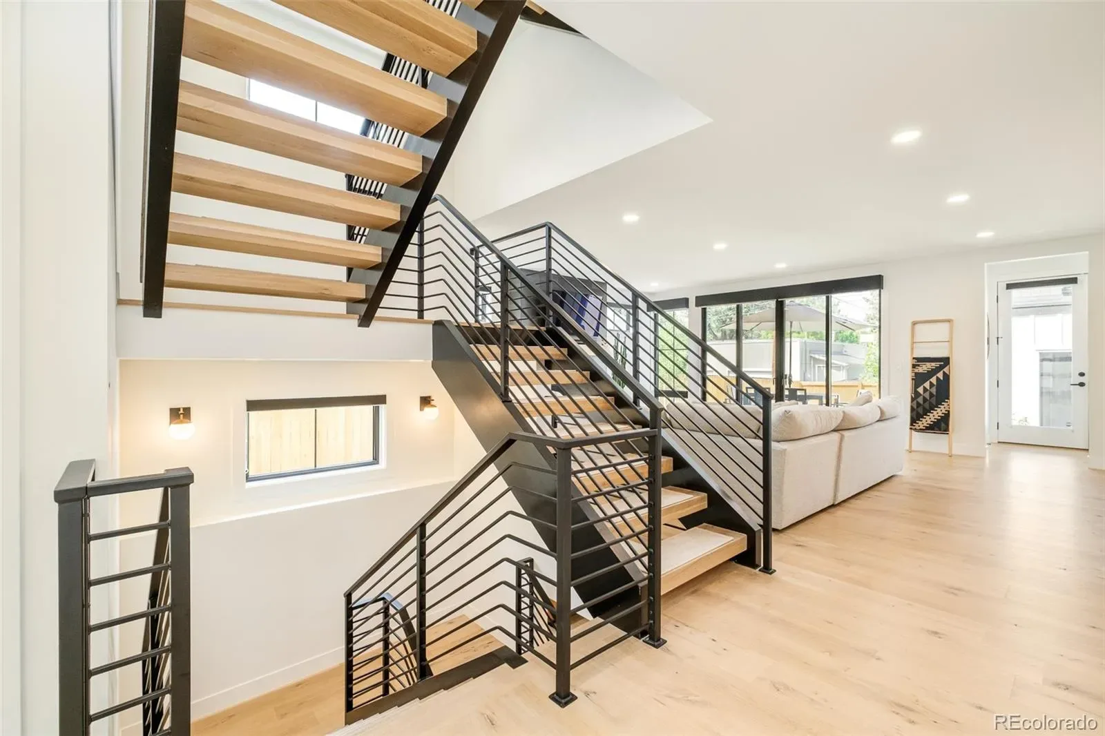 2485 Oak Street Denver CO 80212 MLS #REC6244185 03282026000908 1600 12