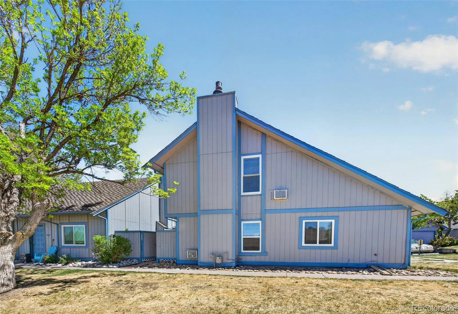2419 S Worchester Court #A Aurora CO 80014 MLS #REC6245472 04162026174202 1600 26