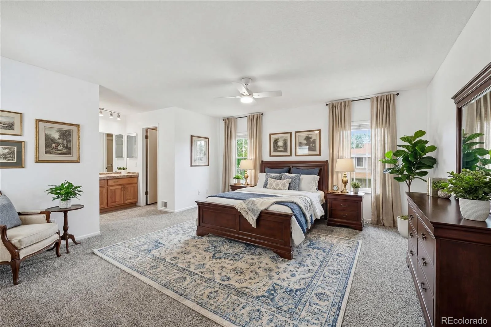 2770 S Heather Gardens Way Aurora CO 80014 | MLS #REC6245491 07302026170108 1600 18