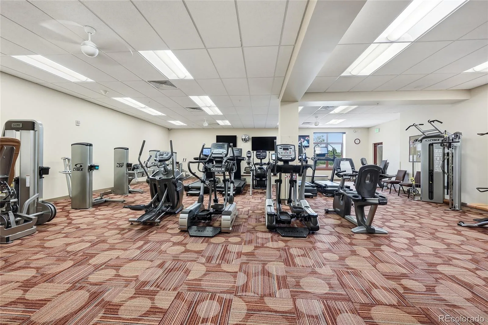 2770 S Heather Gardens Way Aurora CO 80014 | MLS #REC6245491 07302026170108 1600 38