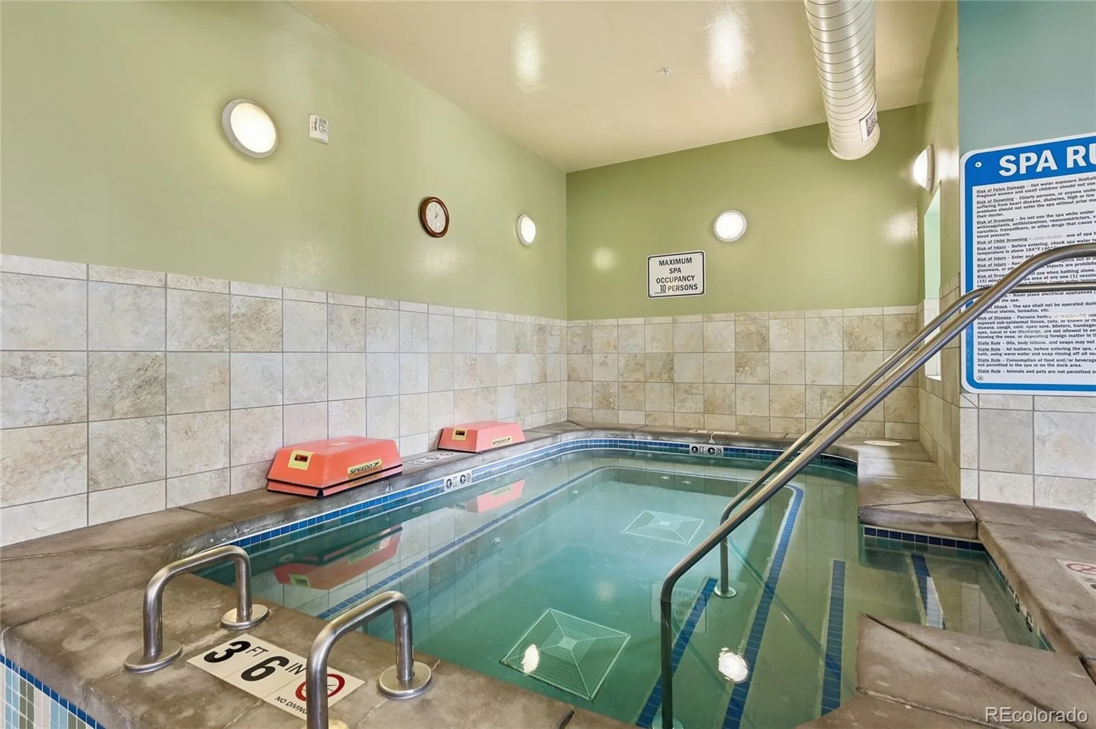 2770 S Heather Gardens Way Aurora CO 80014 | MLS #REC6245491 07302026170108 1600 40