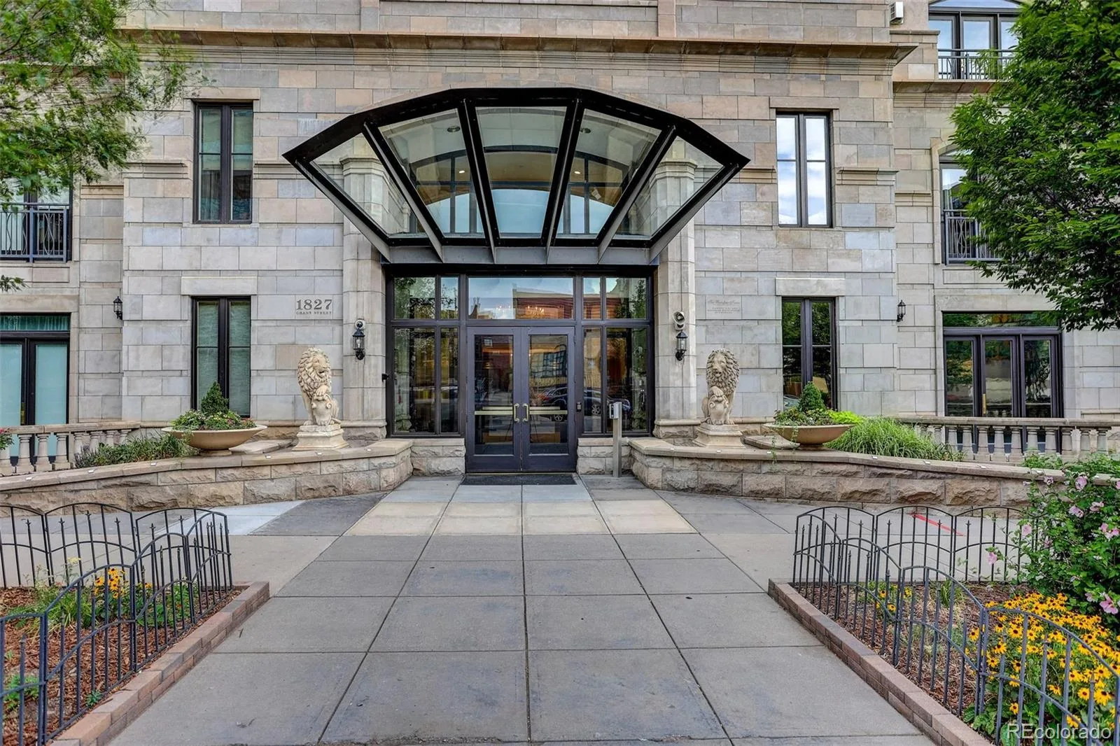 1827 N Grant Street #403 Denver CO 80203 MLS #REC6247421 07232026202433 1600 1