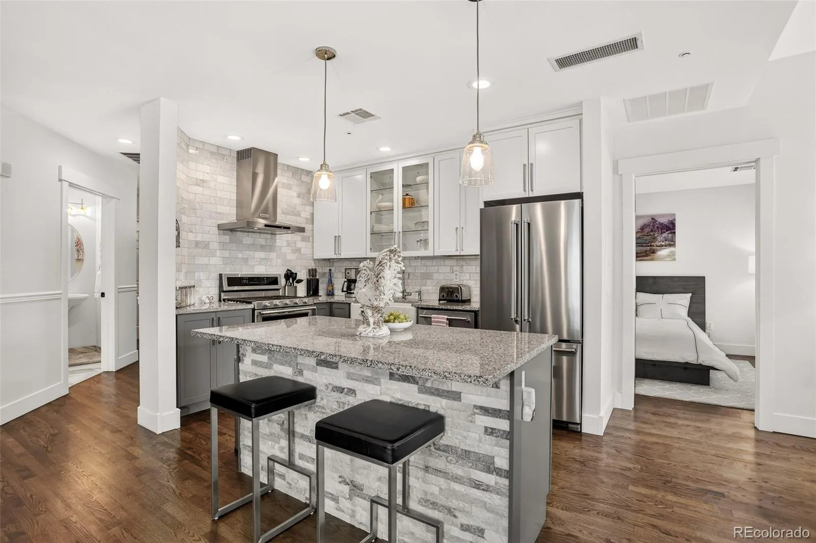 1827 N Grant Street #403 Denver CO 80203 MLS #REC6247421 07232026202433 1600 12
