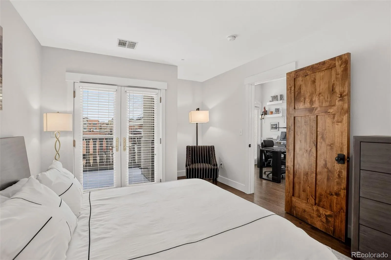 1827 N Grant Street #403 Denver CO 80203 MLS #REC6247421 07232026202433 1600 25