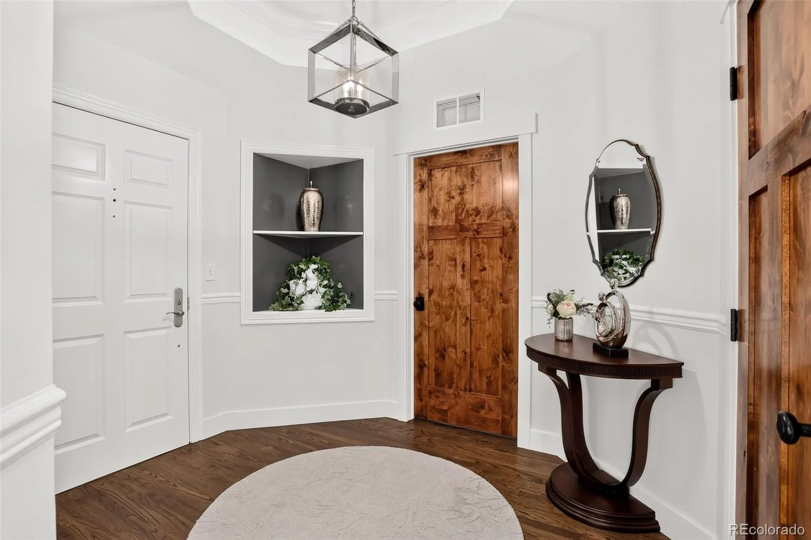 1827 N Grant Street #403 Denver CO 80203 MLS #REC6247421 07232026202433 1600 29