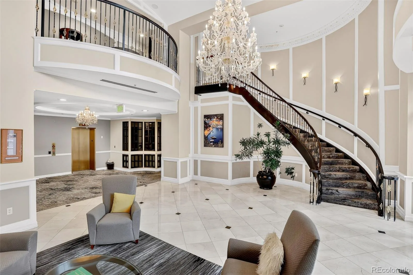 1827 N Grant Street #403 Denver CO 80203 MLS #REC6247421 07232026202433 1600 35