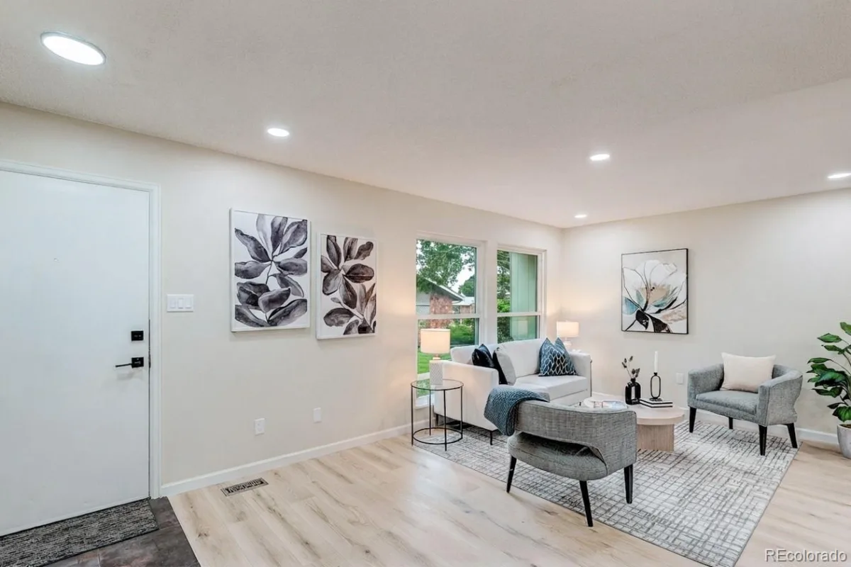 10265 E Evans Avenue #109 Aurora CO 80247 | MLS #REC6247808 09212026194202 1200 3