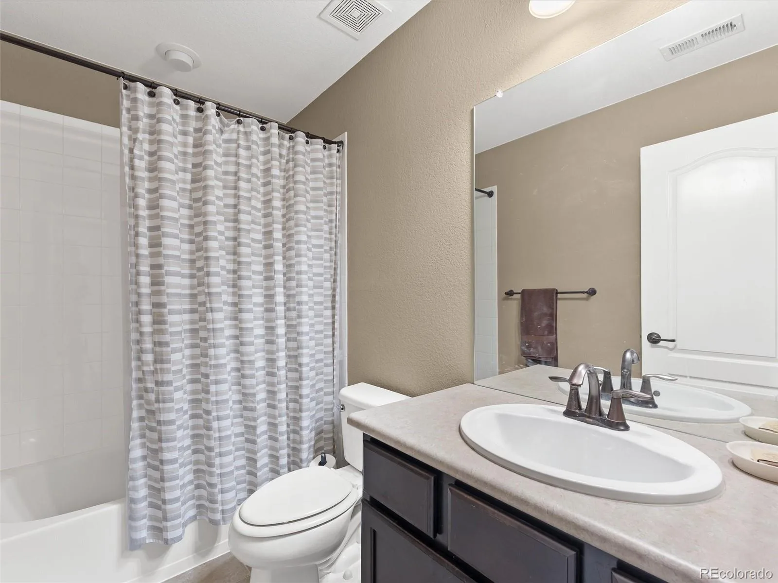 3919 Desert Ridge Circle Castle Rock CO 80108 | MLS #REC6251122 07152026081208 1600 22