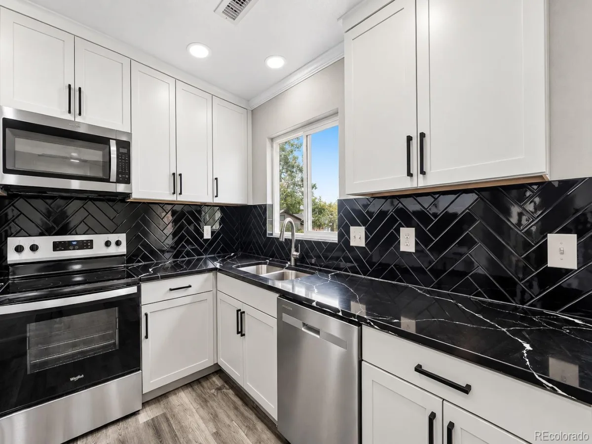 3803 S Ouray Way Aurora CO 80013 | MLS #REC6251228 10062026034944 1200 4