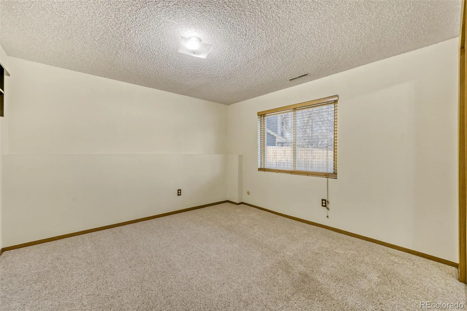 3354 S Kendall Street Denver CO 80227 MLS #REC6254380 07102026022224 1600 18