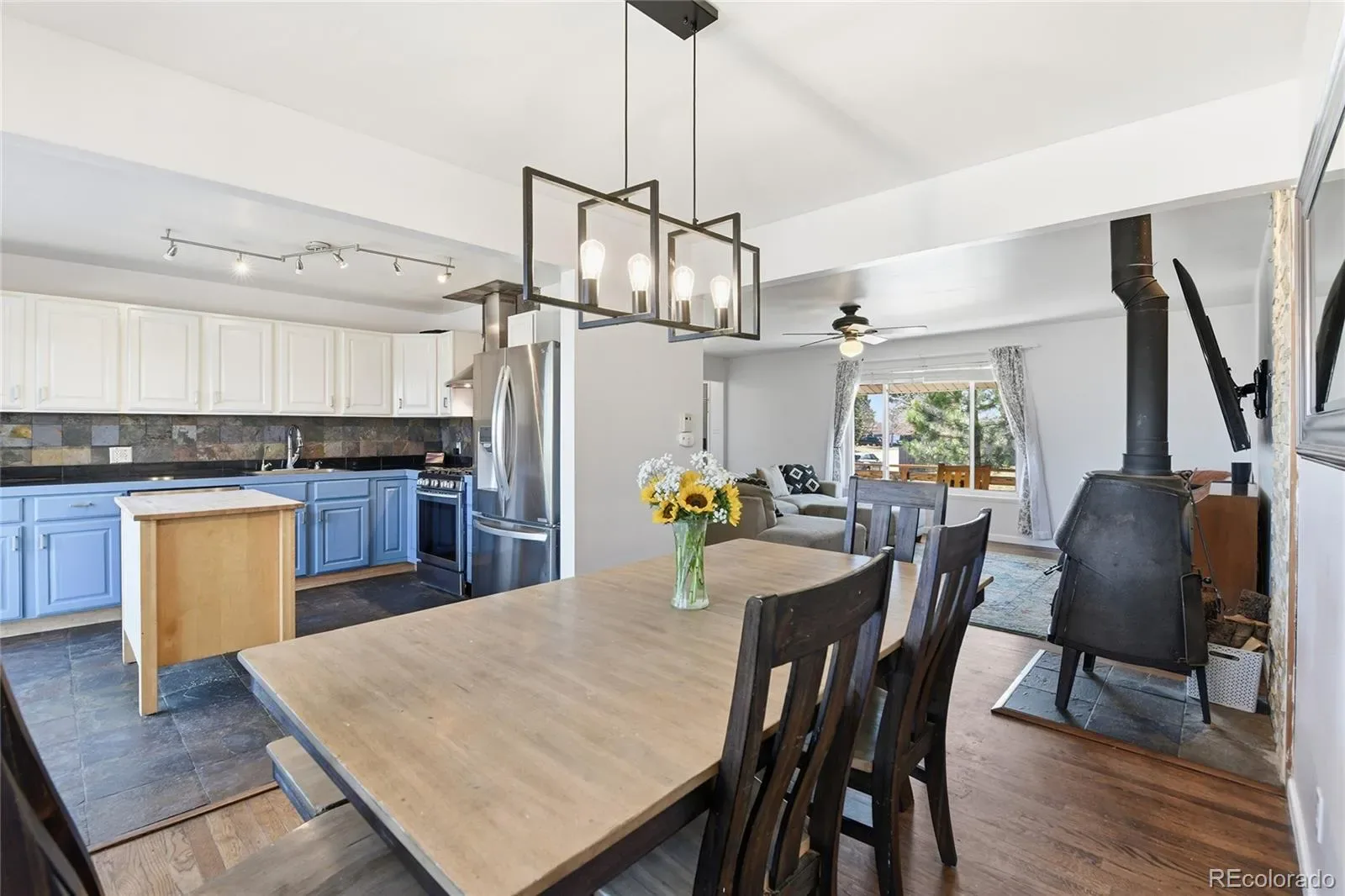 03242026191204 1600 12