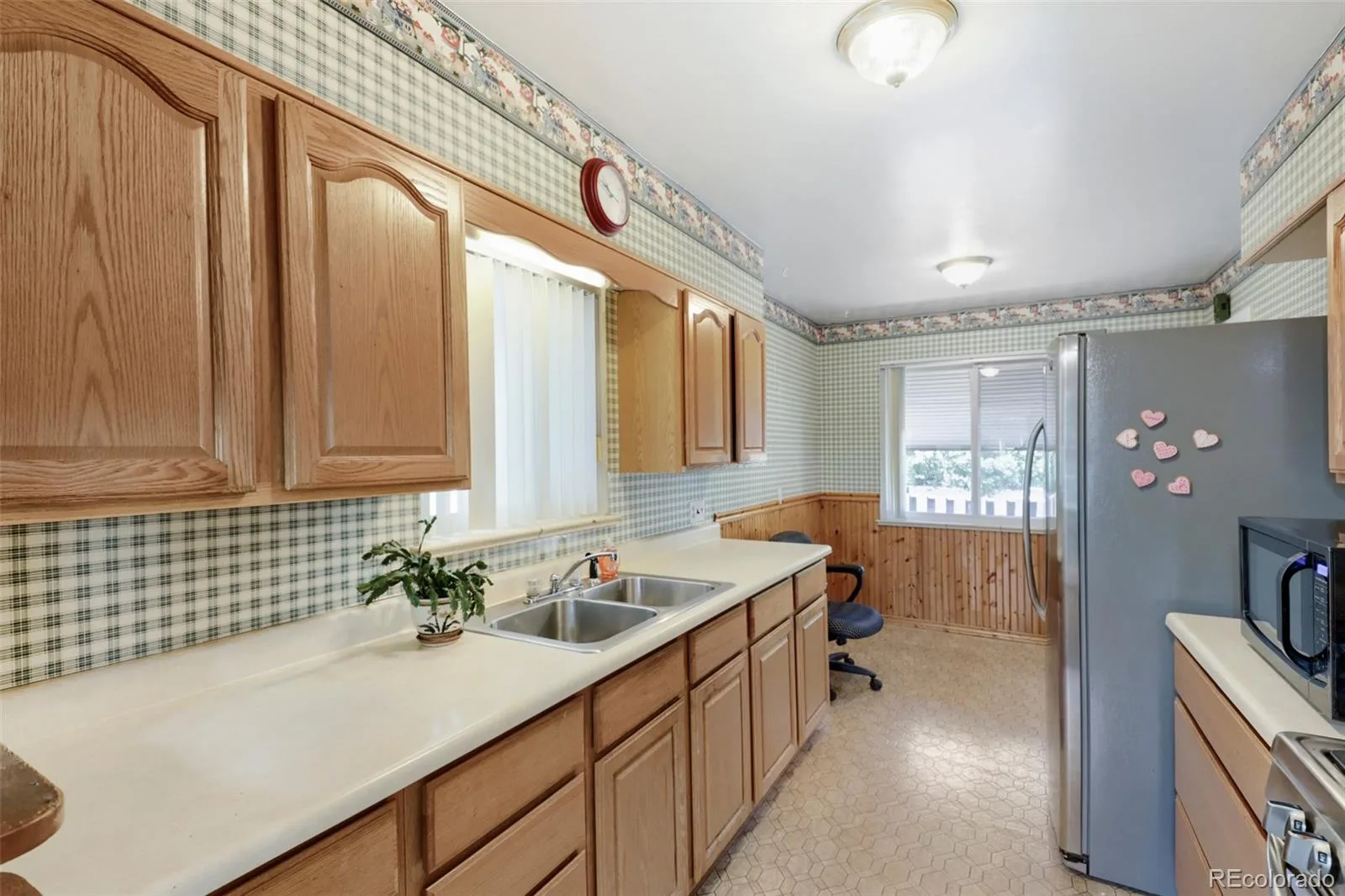 1051 Macon Street Aurora CO 80010 | MLS #REC6258627 09222026120432 1600 10