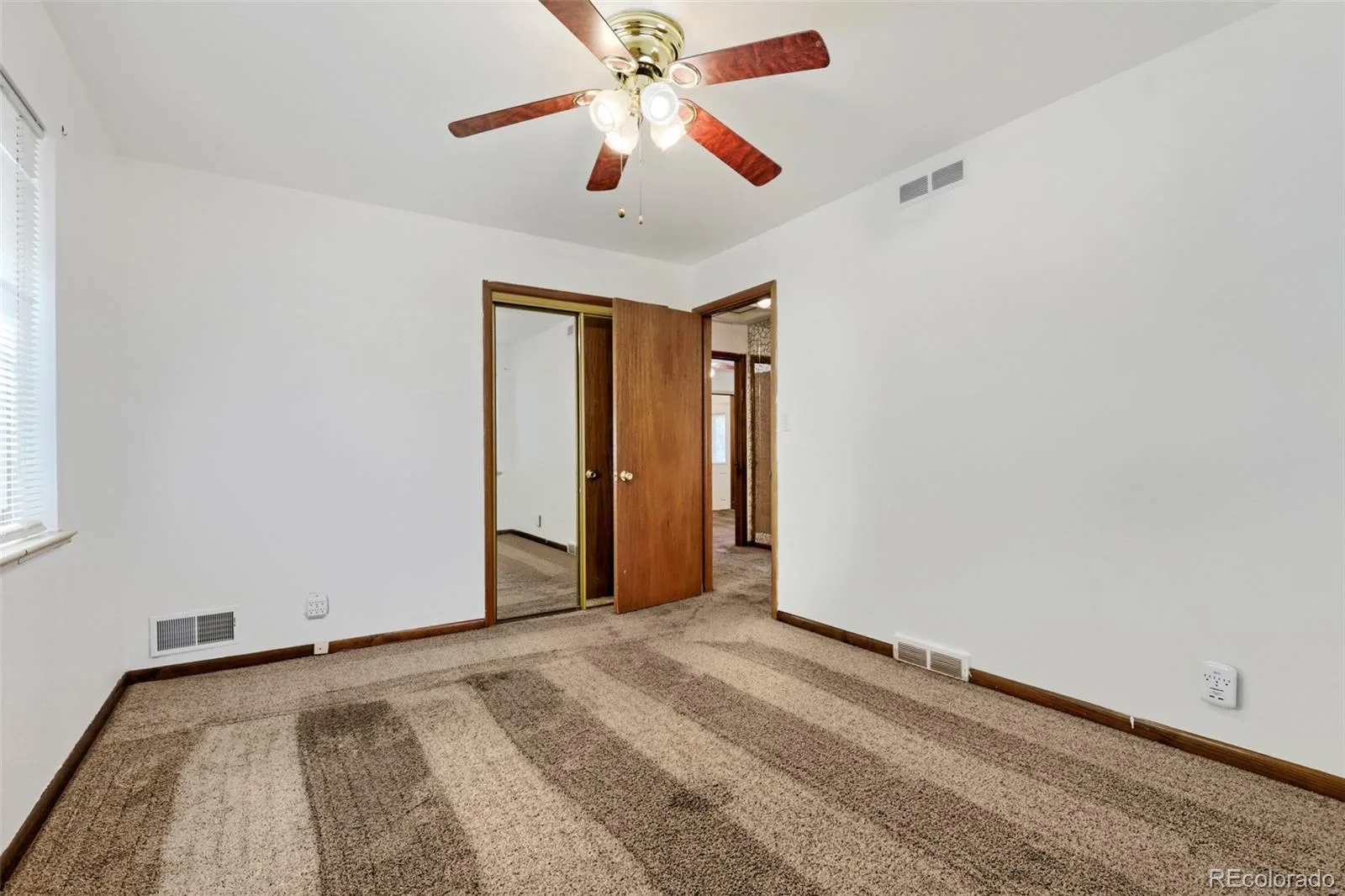 1051 Macon Street Aurora CO 80010 | MLS #REC6258627 09222026120432 1600 21
