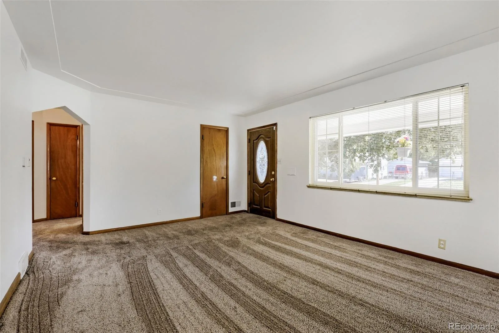 1051 Macon Street Aurora CO 80010 | MLS #REC6258627 09222026120432 1600 7