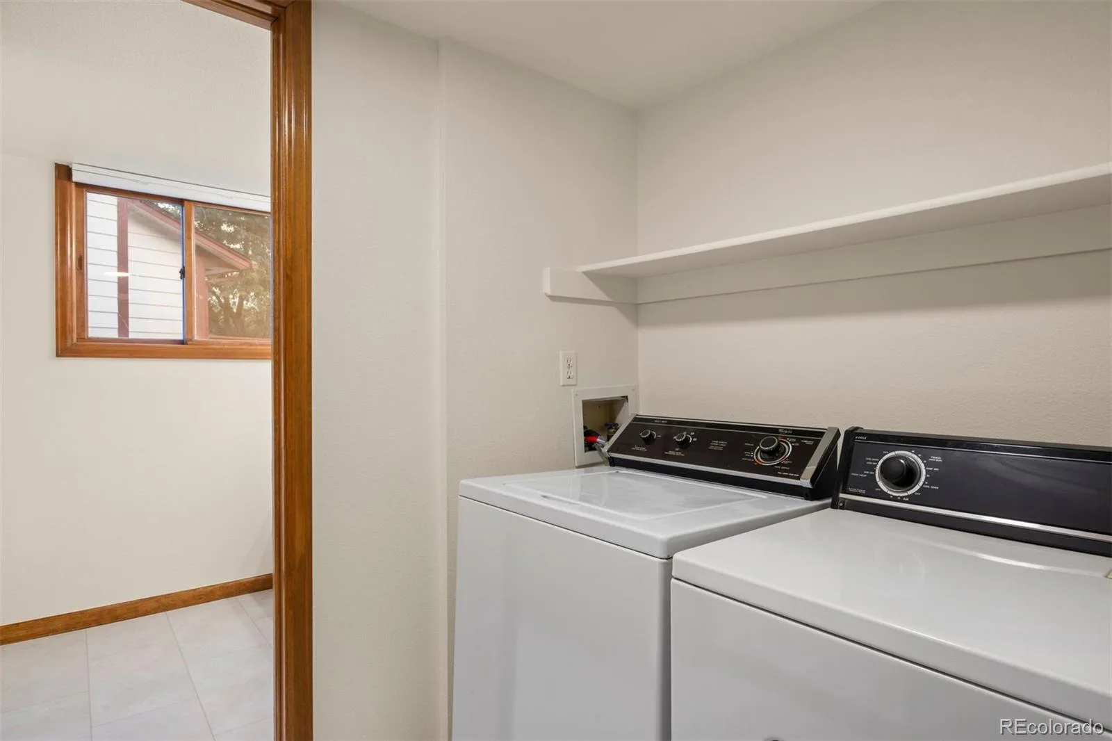 3254 S Espana Circle Aurora CO 80013 | MLS #REC6258887 08142026155428 1600 19