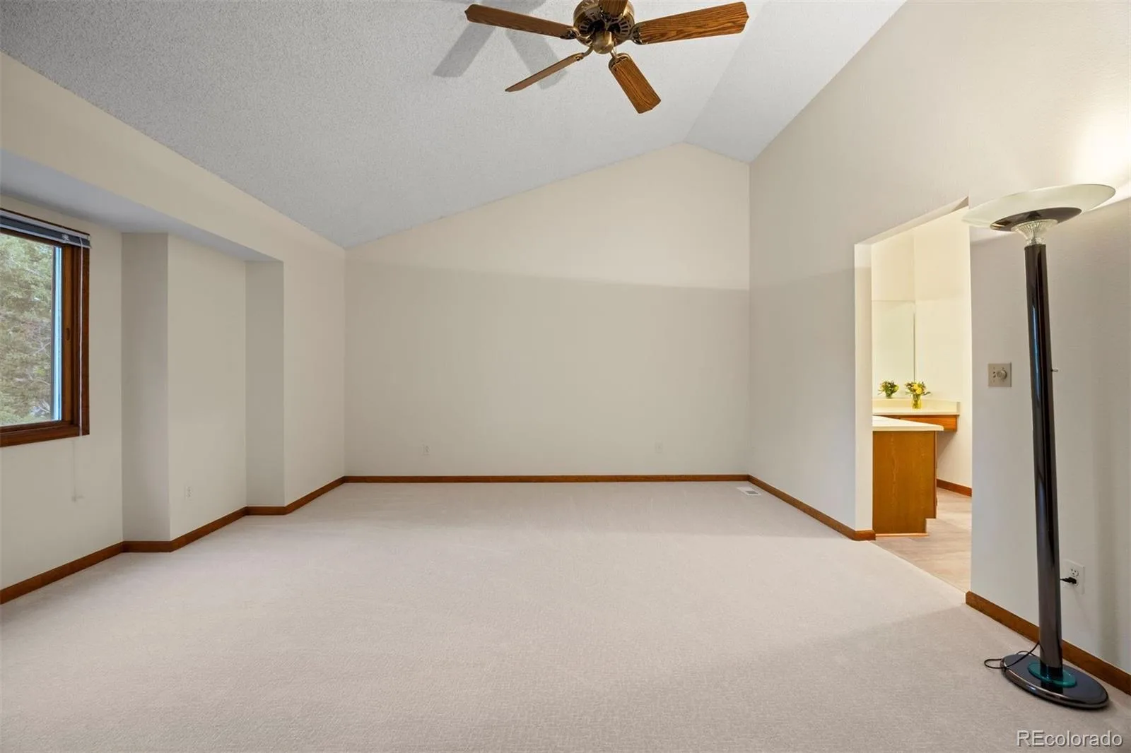 3254 S Espana Circle Aurora CO 80013 | MLS #REC6258887 08142026155428 1600 26