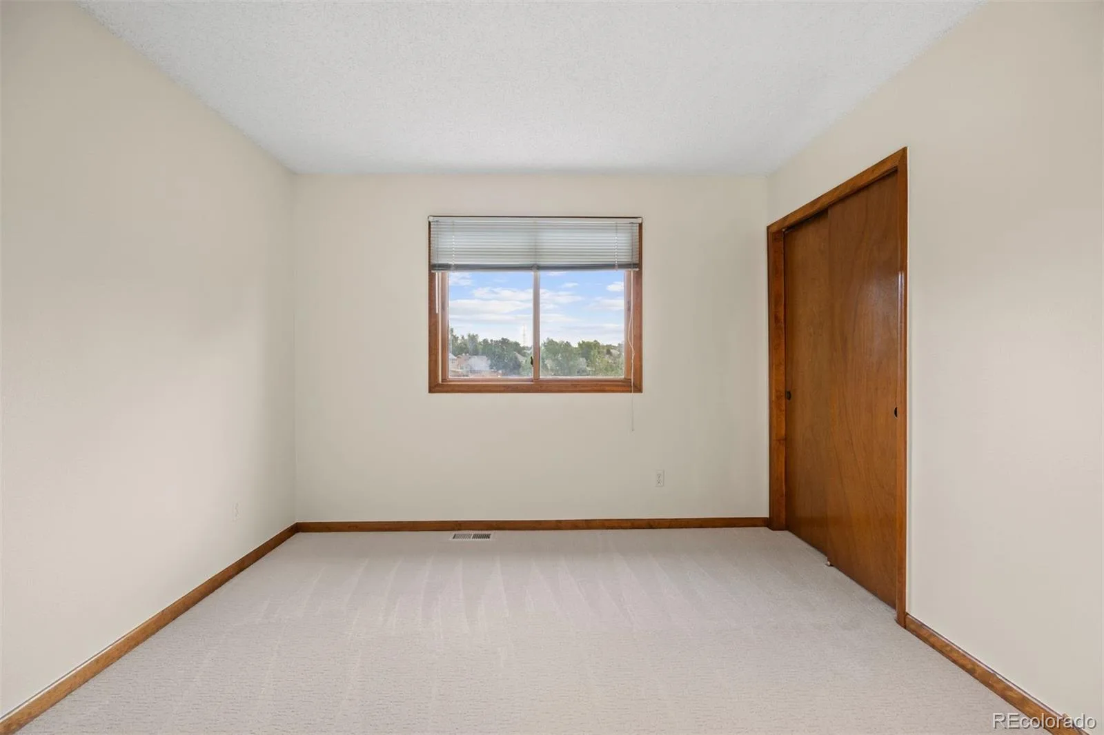 3254 S Espana Circle Aurora CO 80013 | MLS #REC6258887 08142026155428 1600 30