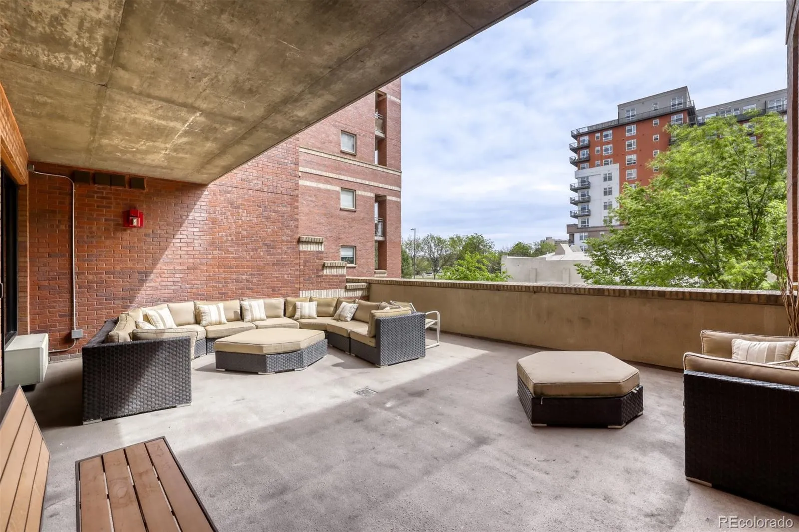 04232026230659 1600 24