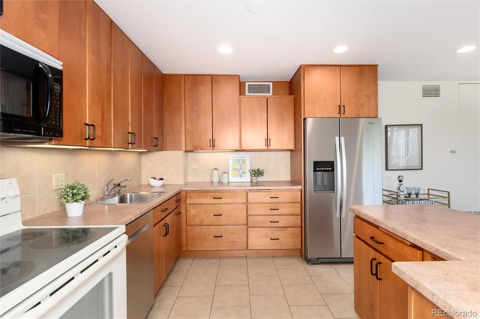 1200 N Humboldt Street #601 Denver CO 80218 MLS #REC6260101 05152026200311 1600 12