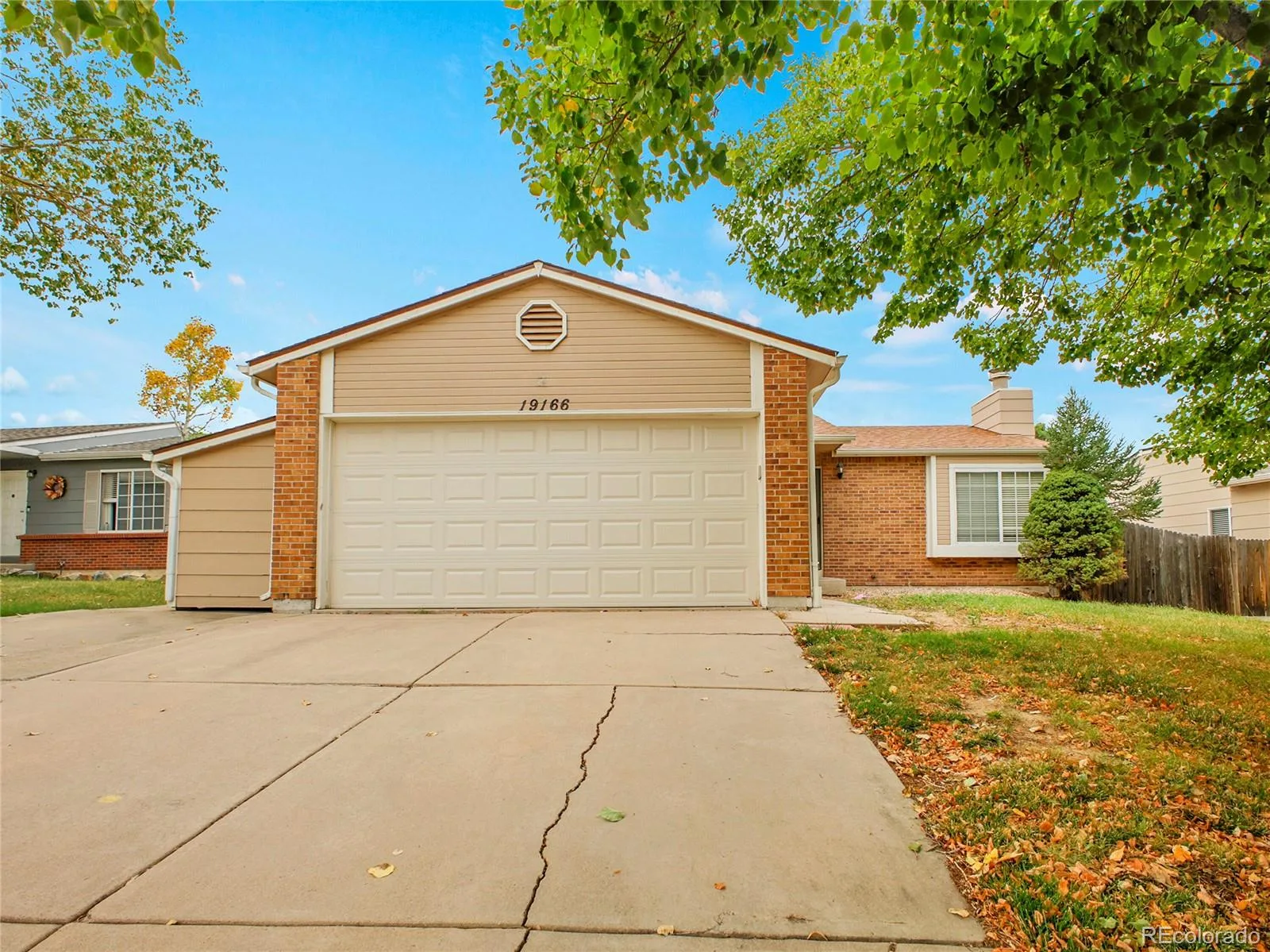 19166 E Oberlin Drive Aurora CO 80013 | MLS #REC6263916 06092026020406 1600 1