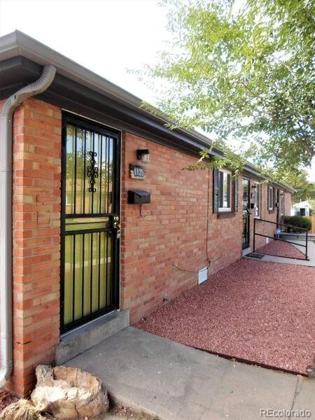 1129 Dallas Street Aurora CO 80010 | MLS #REC6264875 07282026152913 450 22