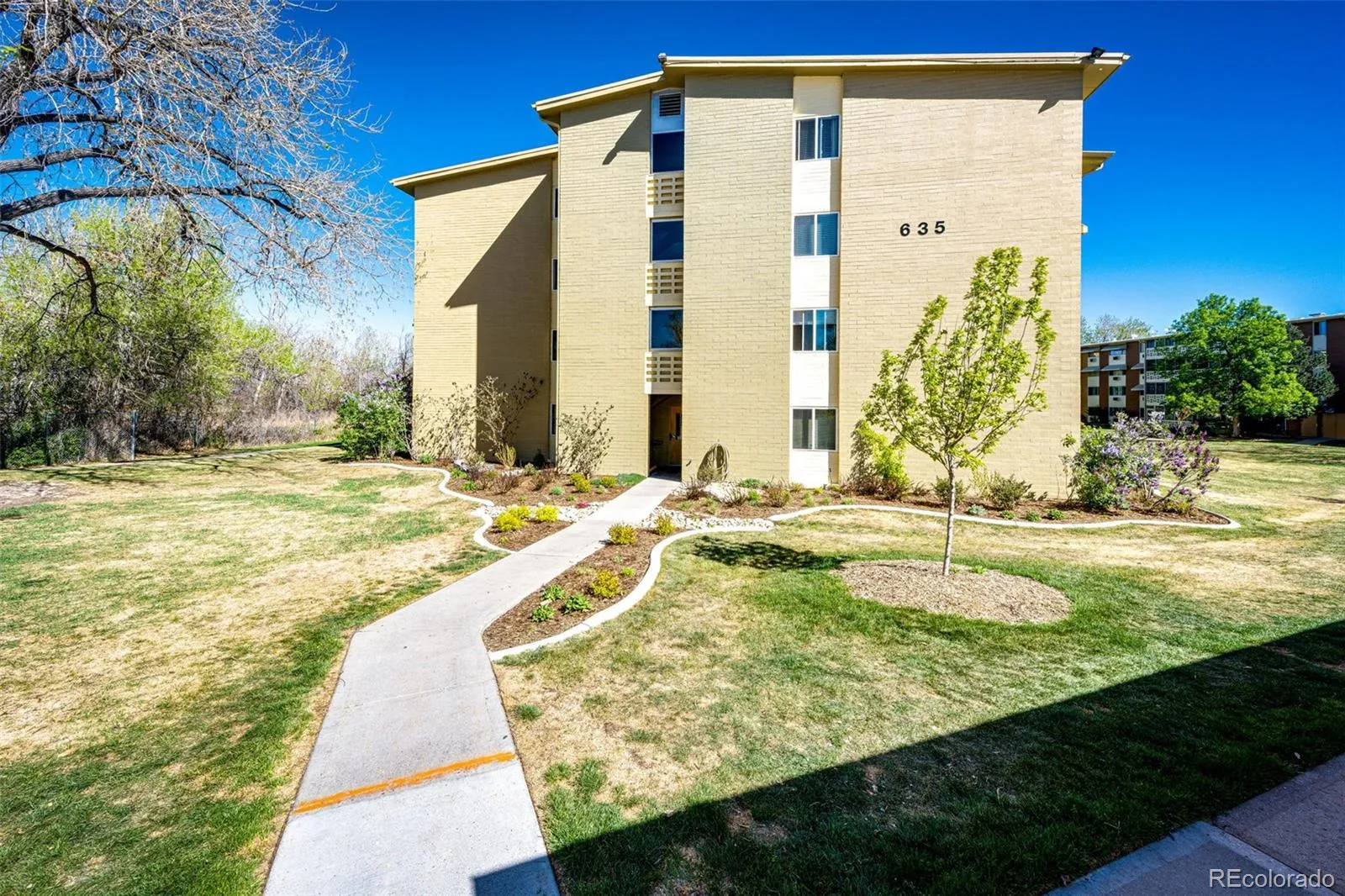 635 S Alton Way #10A Denver CO 80247 MLS #REC6265066 04162026234134 1600 21