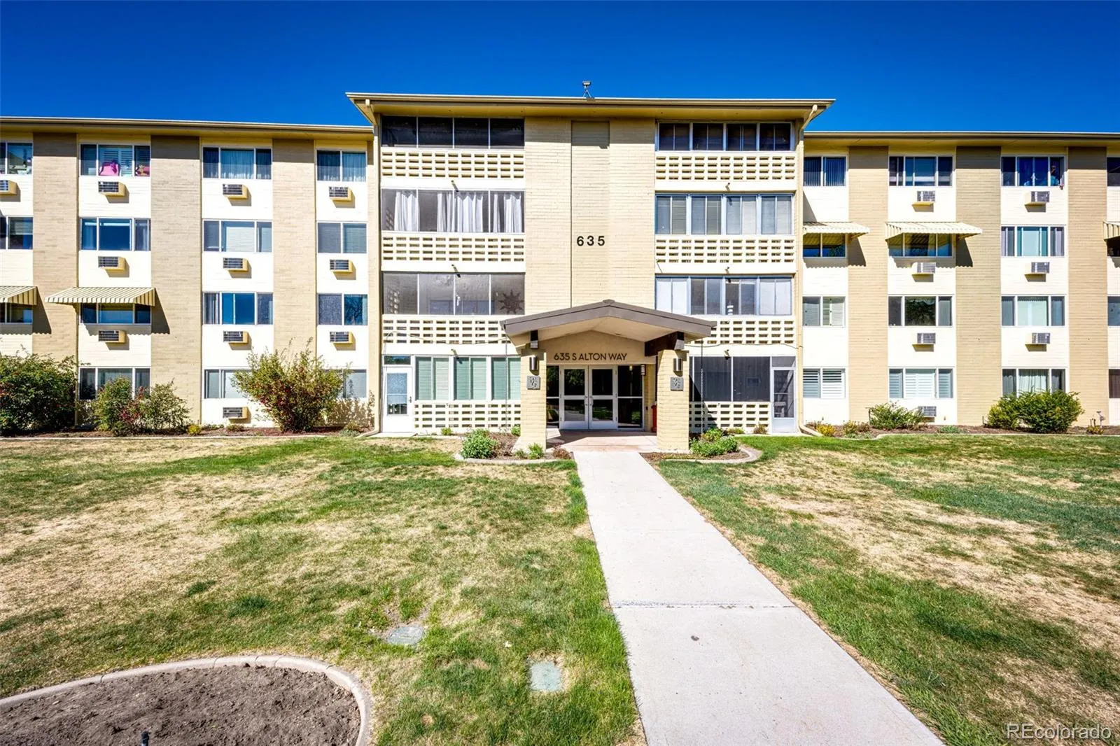 635 S Alton Way #10A Denver CO 80247 MLS #REC6265066 04162026234134 1600 23