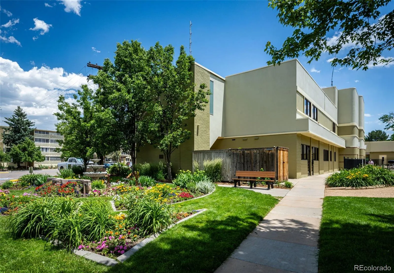635 S Alton Way #10A Denver CO 80247 MLS #REC6265066 04162026234134 1600 30