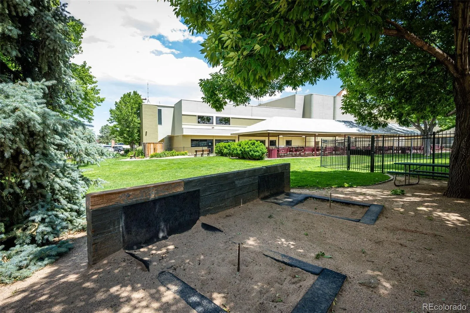635 S Alton Way #10A Denver CO 80247 MLS #REC6265066 04162026234134 1600 32