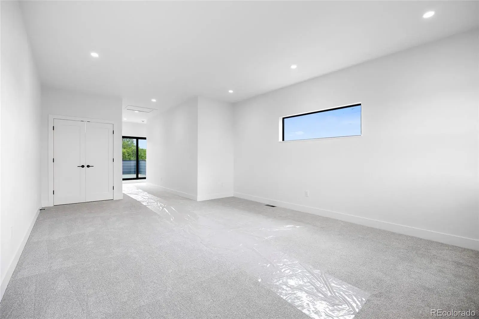 01192026005407 1600 33