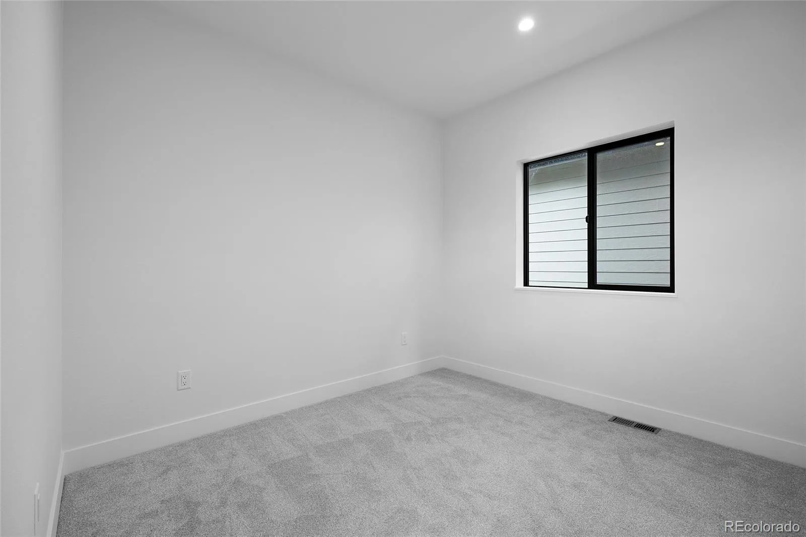 1753 Harlan Street #2 Lakewood CO 80214 MLS #REC6265199 06272026140411 1600 23