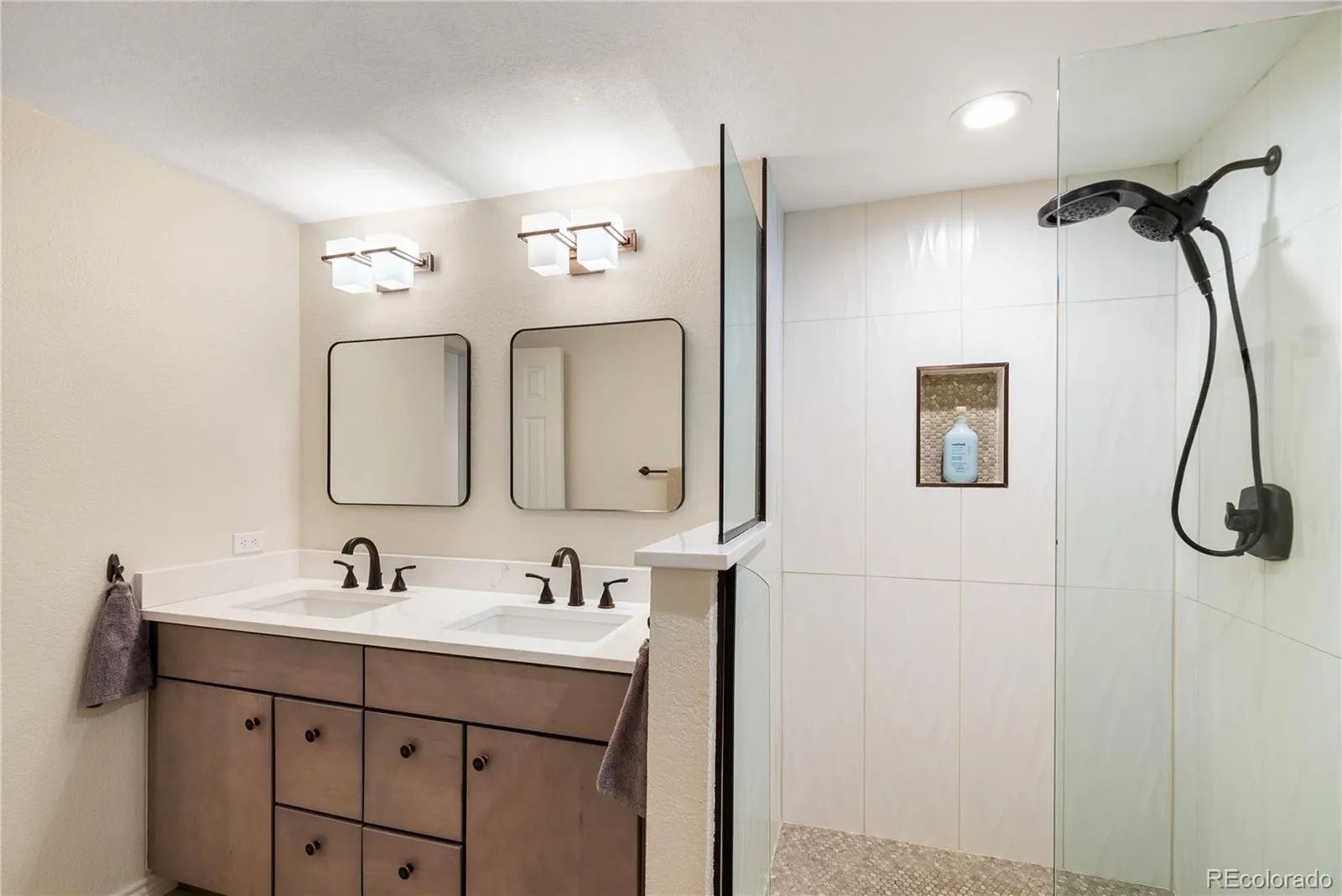 6 S Monroe Street Denver CO 80209 MLS #REC6266116 05032026203746 1600 17