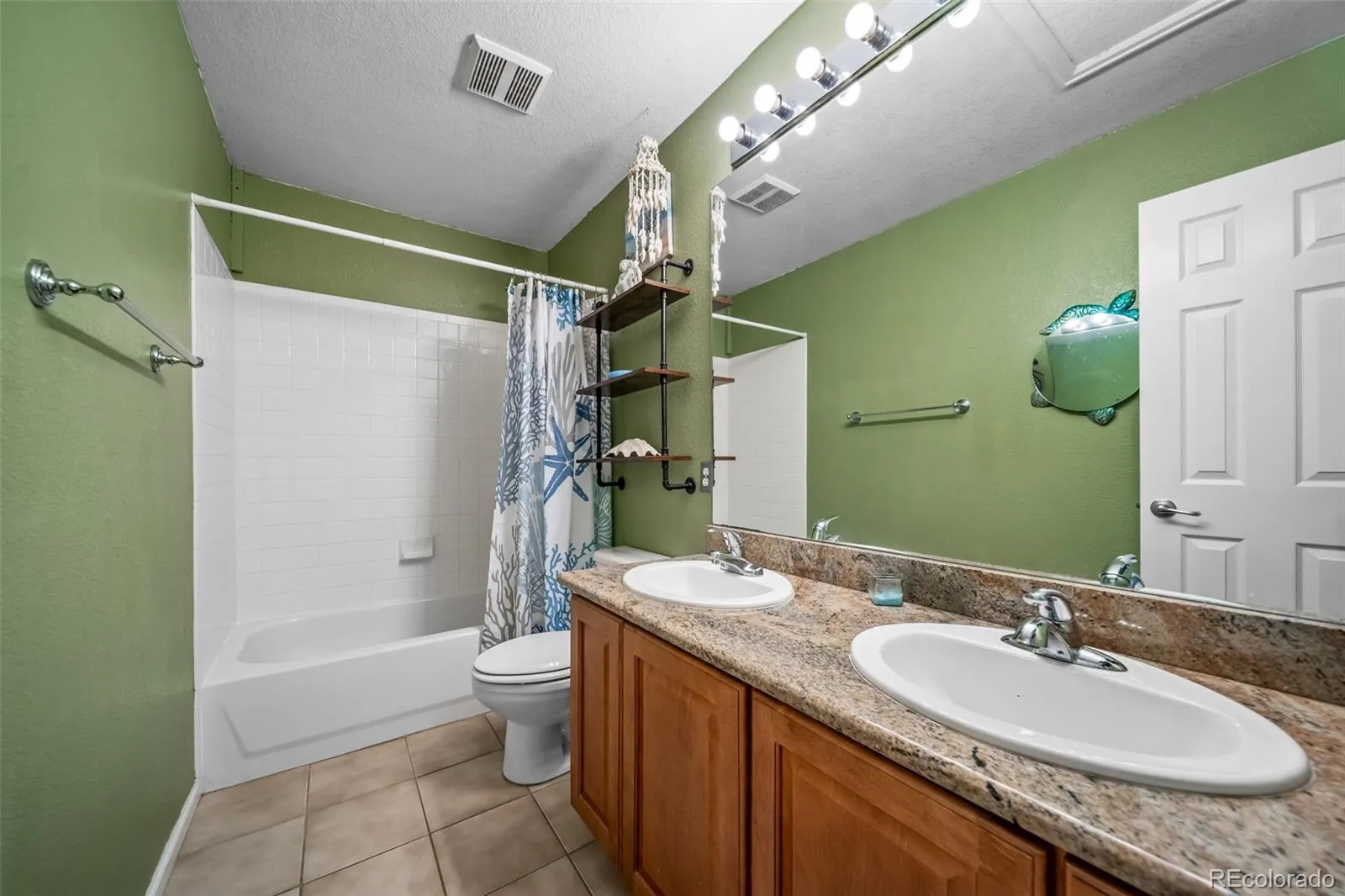 13882 E 107th Avenue Commerce City CO 80022 | MLS #REC6266677 05142026142359 1600 29