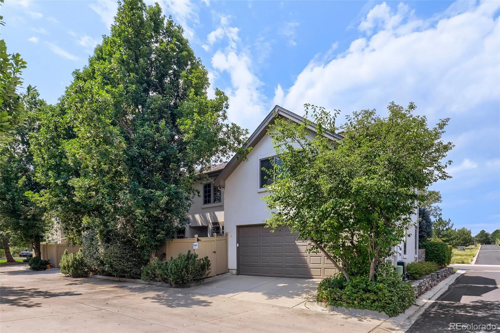 530 Syracuse Street Denver CO 80230 | MLS #REC6267343 08142026163457 1600 35