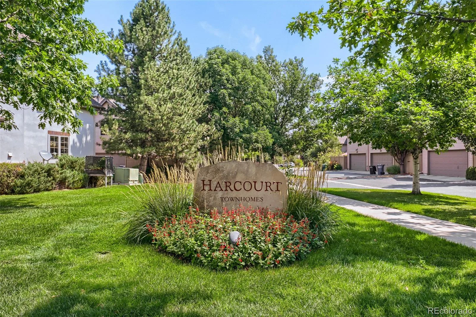 530 Syracuse Street Denver CO 80230 | MLS #REC6267343 08142026163457 1600 37